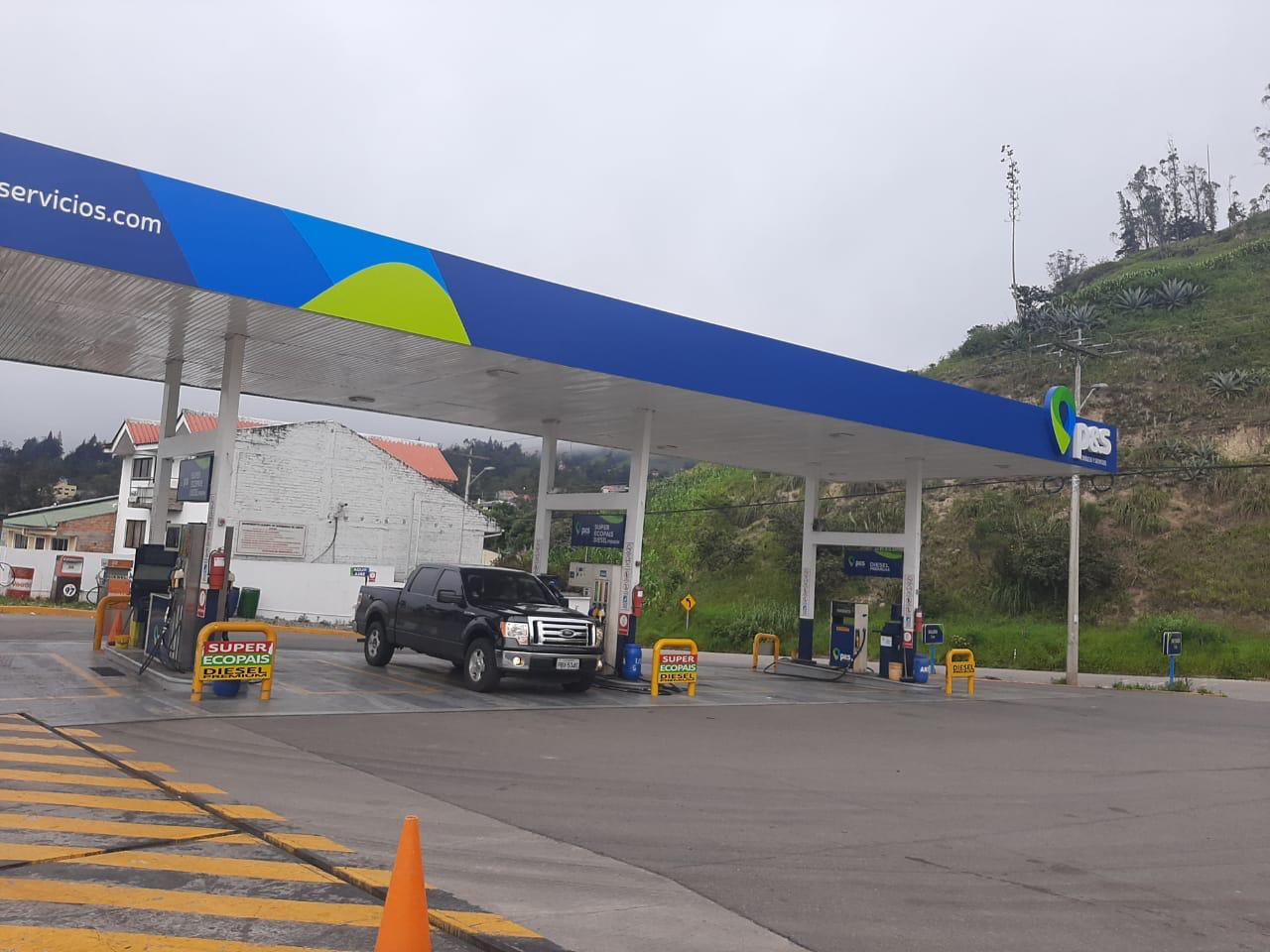PREFECTURA DEL AZUAY EJERCE COMPETENCIA COMO AUTORIDAD AMBIENTAL