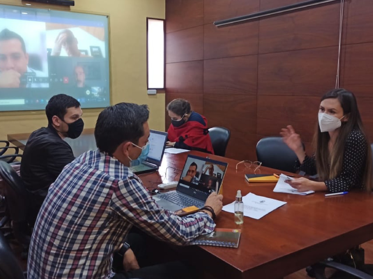 PREFECTURA DEL AZUAY ESTRECHA LAZOS CON ONU HÁBITAT