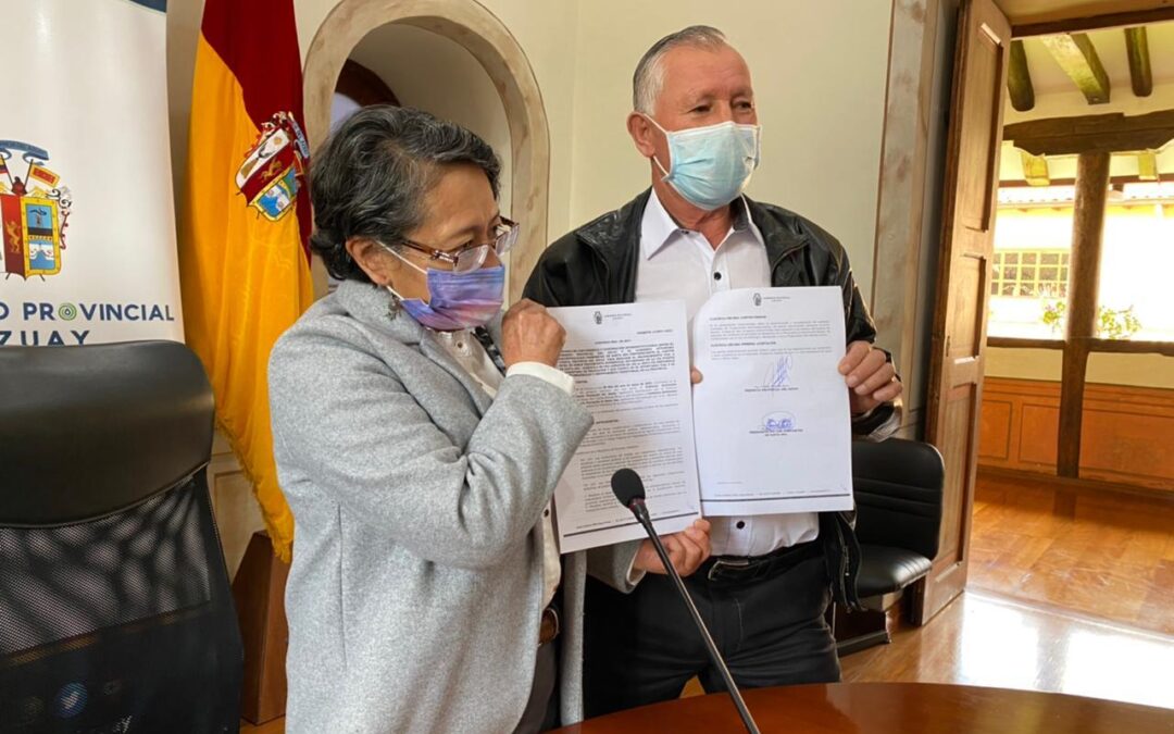 LA PREFECTURA FIRMA CONVENIOS POR MÁS DE 1,6 MILLONES DE DÓLARES PARA LA RURALIDAD DEL AZUAY
