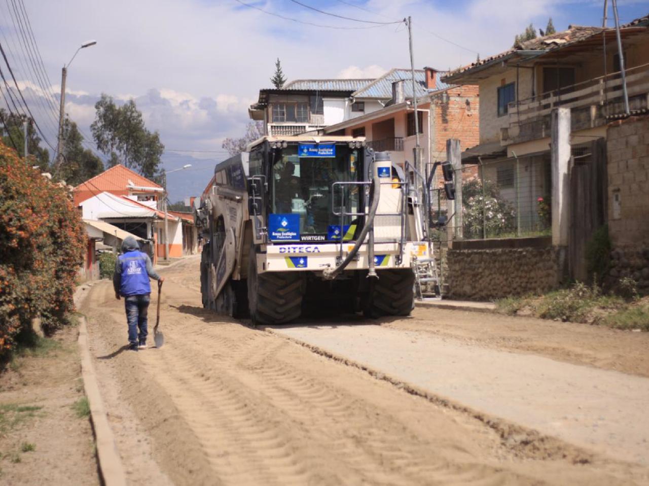 PREFECTURA DEL AZUAY ATIENDE A LA PARROQUIA EL VALLE CON UNA INVERSIÓN DE MÁS DE 500 MIL DÓLARES
