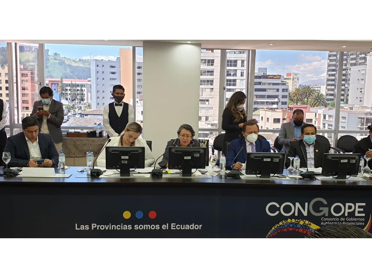 PREFECTA CECILIA MÉNDEZ PARTICIPÓ DE LA ASAMBLEA DEL CONGOPE