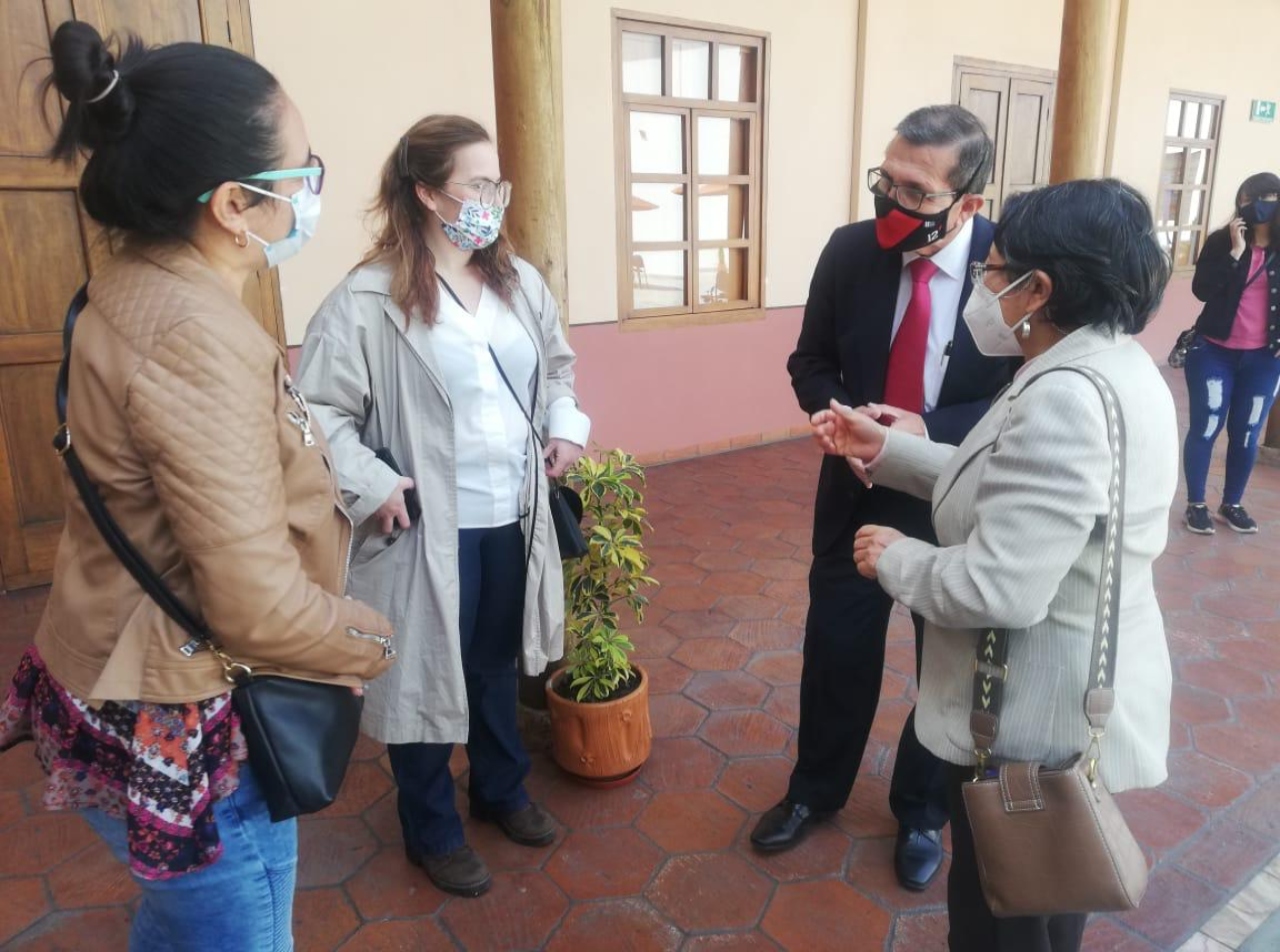 PREFECTURA DEL AZUAY ESTRECHA LAZOS INTERCULTURALES CON PERÚ