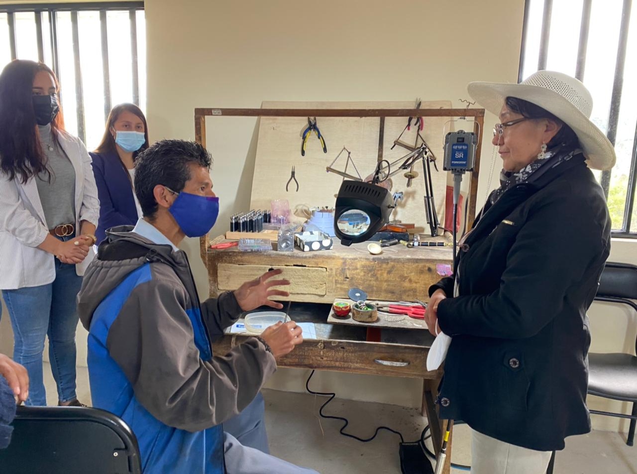 PREFECTURA DEL AZUAY IMPULSA EL DESARROLLO PRODUCTIVO DE LA PARROQUIA LA UNIÓN