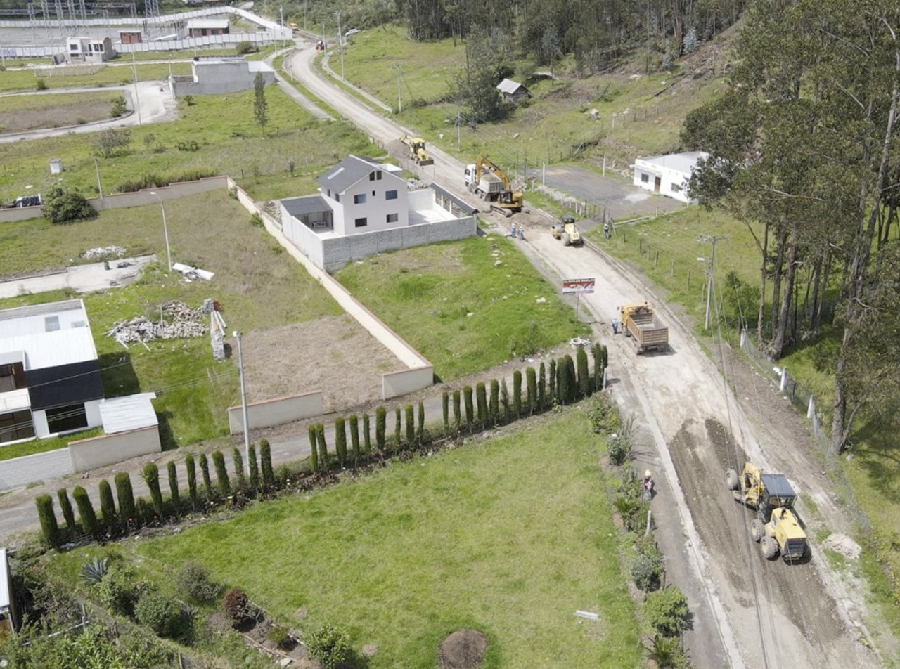 AVANZA REHABILITACIÓN DE LA VÍA OCHOA LEÓN – CHECA