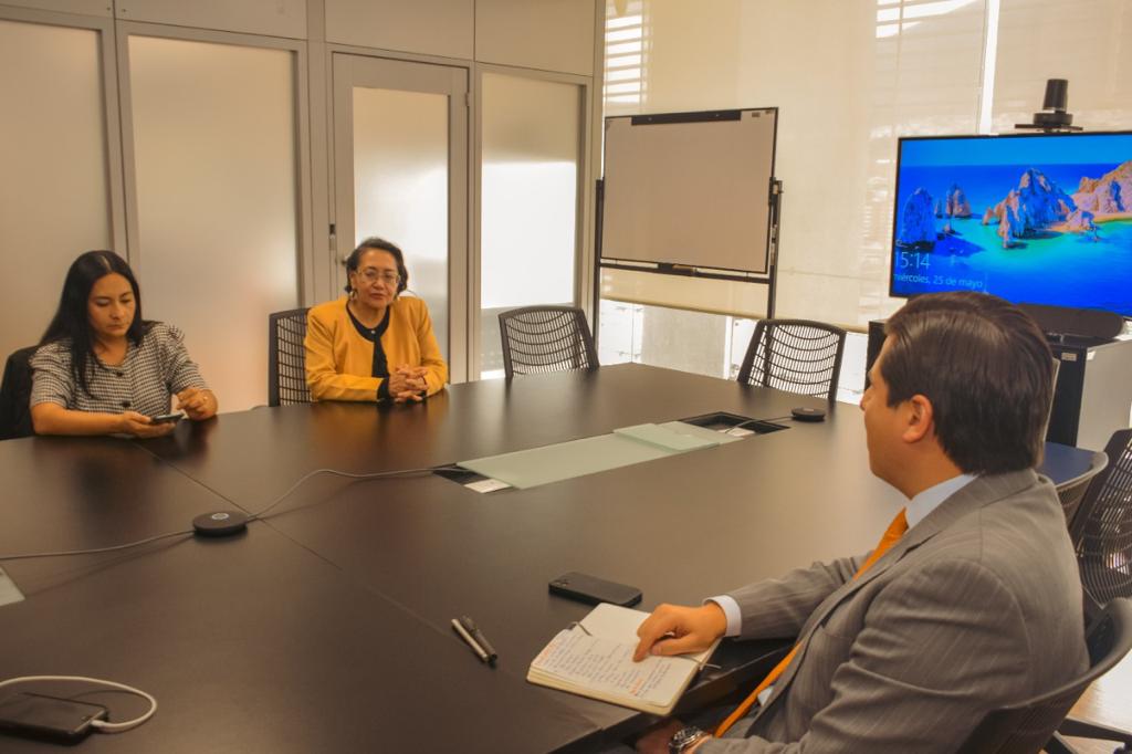 PREFECTA DEL AZUAY SE REUNIÓ CON VARIAS AUTORIDADES NACIONALES PARA FORTALECER LA GESTIÓN EN LA PROVINCIA