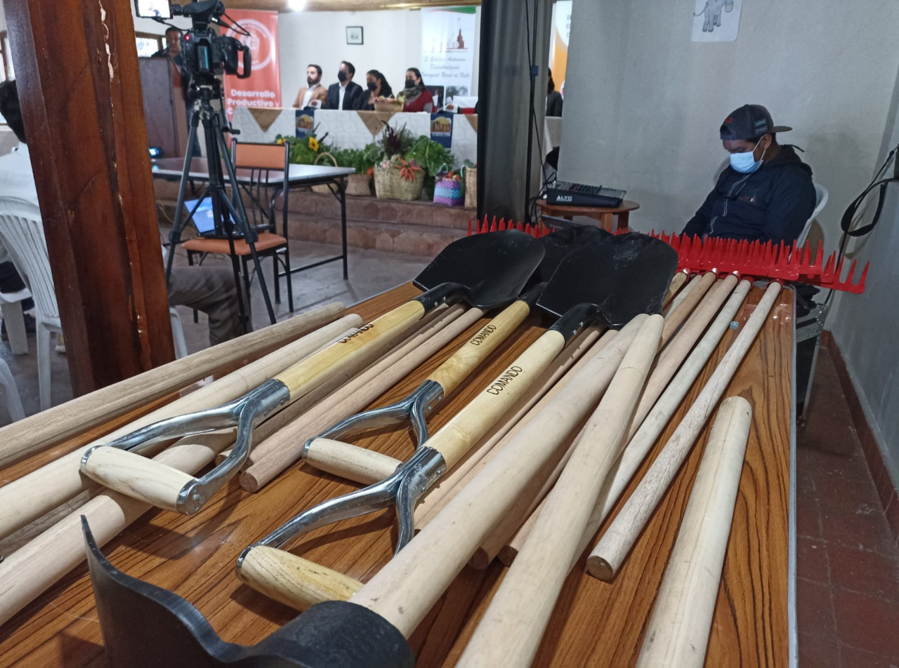 GOBIERNO PROVINCIAL DEL AZUAY IMPULSA AGROECOLOGÍA EN NULTI