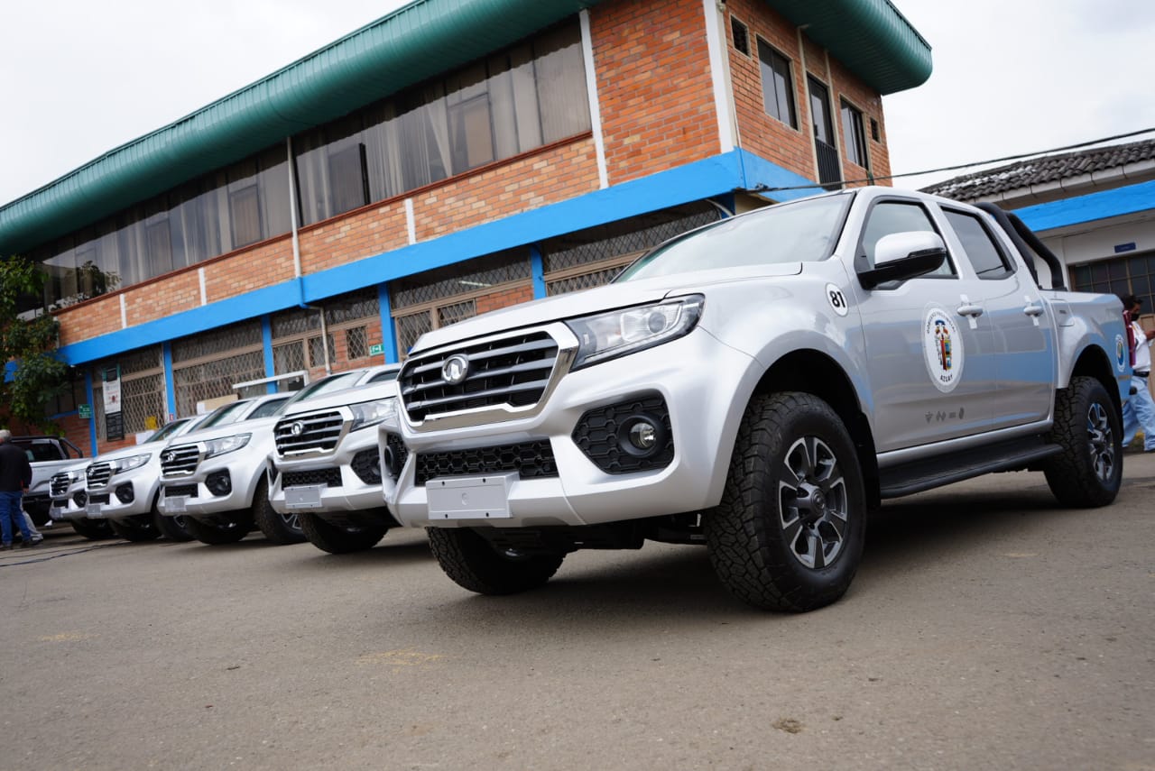 Gobierno Provincial del Azuay incorpora once vehículos nuevos para fortalecer al Azuay Estratégico