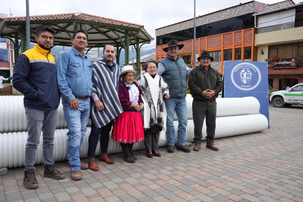 Tubos de alcantarillado fueron entregados a los sistemas de riego Zhullin y Léntag – San Fernando