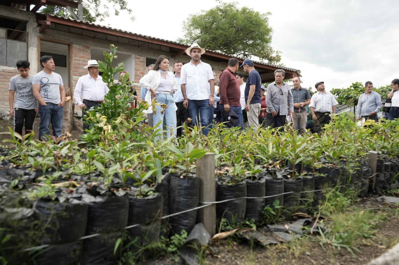 CENTRO DE BIOCONOCIMIENTO “AZUAY ES VIDA” IMPULSARÁ LA SOBERANÍA ALIMENTARIA