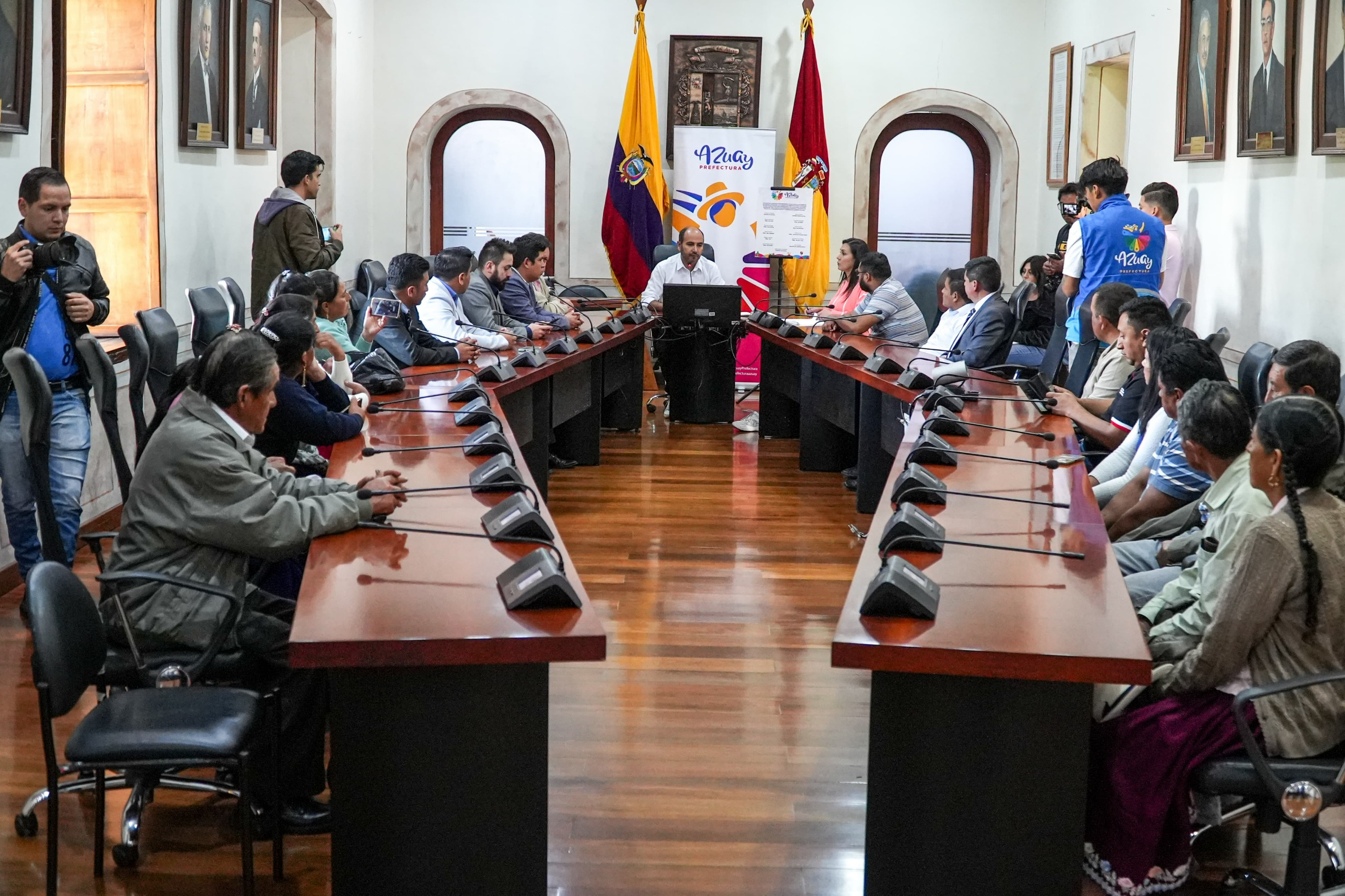 PREFECTURA ASIGNA 401.115 DÓLARES PARA MUNICIPIOS Y PARROQUIAS