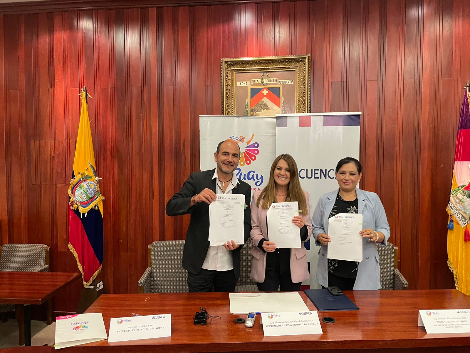 Convenio para la construcción del Modelo de Economía Popular y Solidaria en Azuay