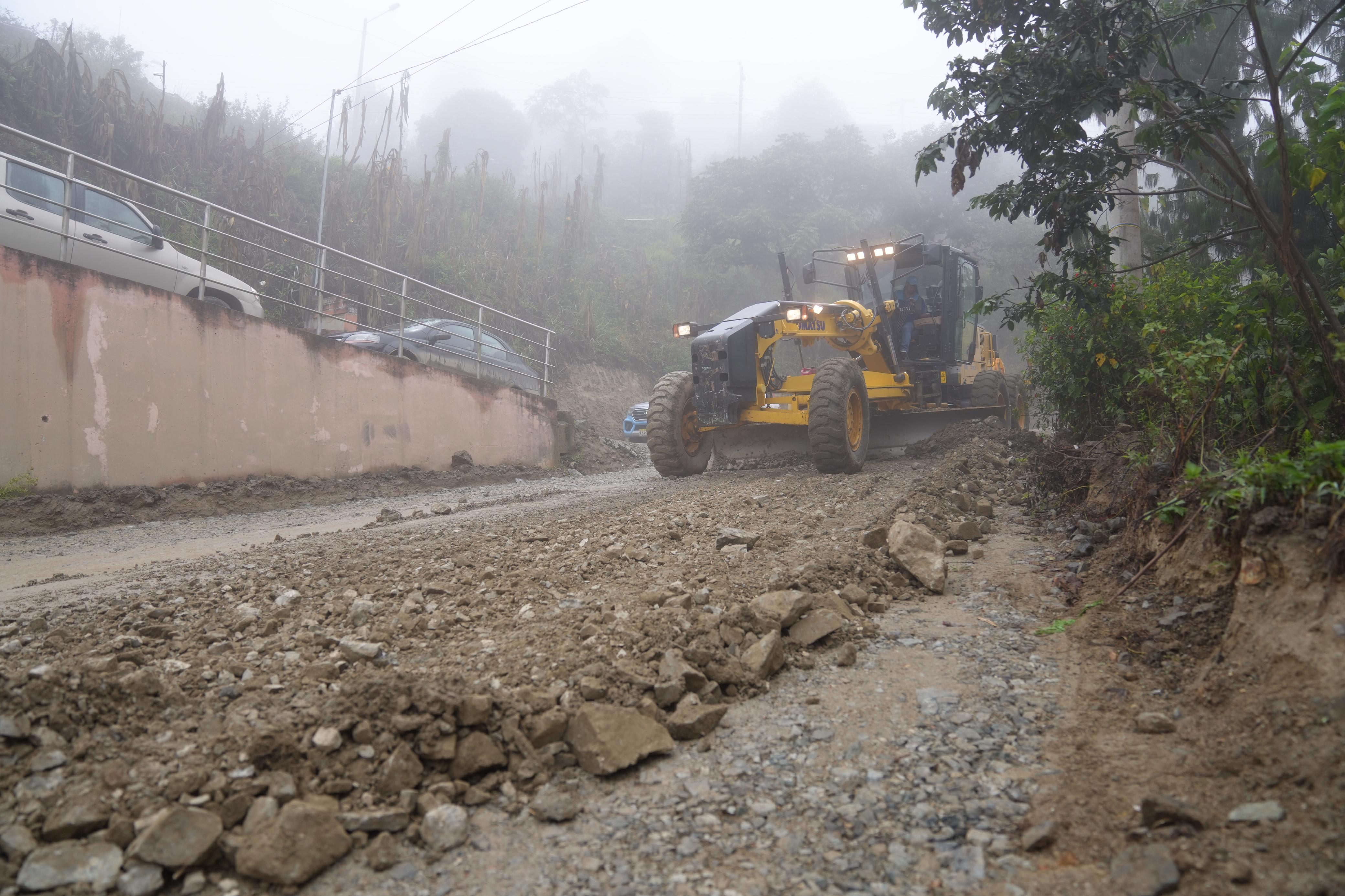 La Prefectura llega a Chaucha con asfalto por primera vez en 140 años