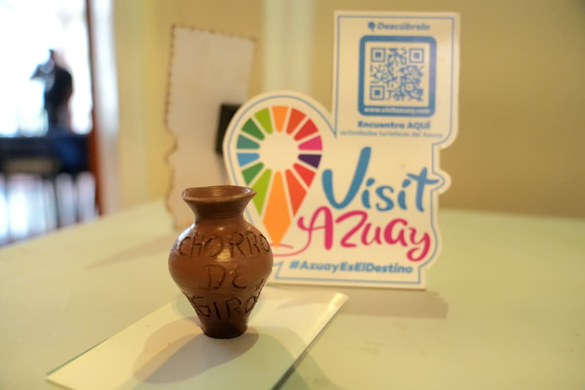 La Prefectura del Azuay presenta en Guayaquil la agenda de fiestas de Cuenca